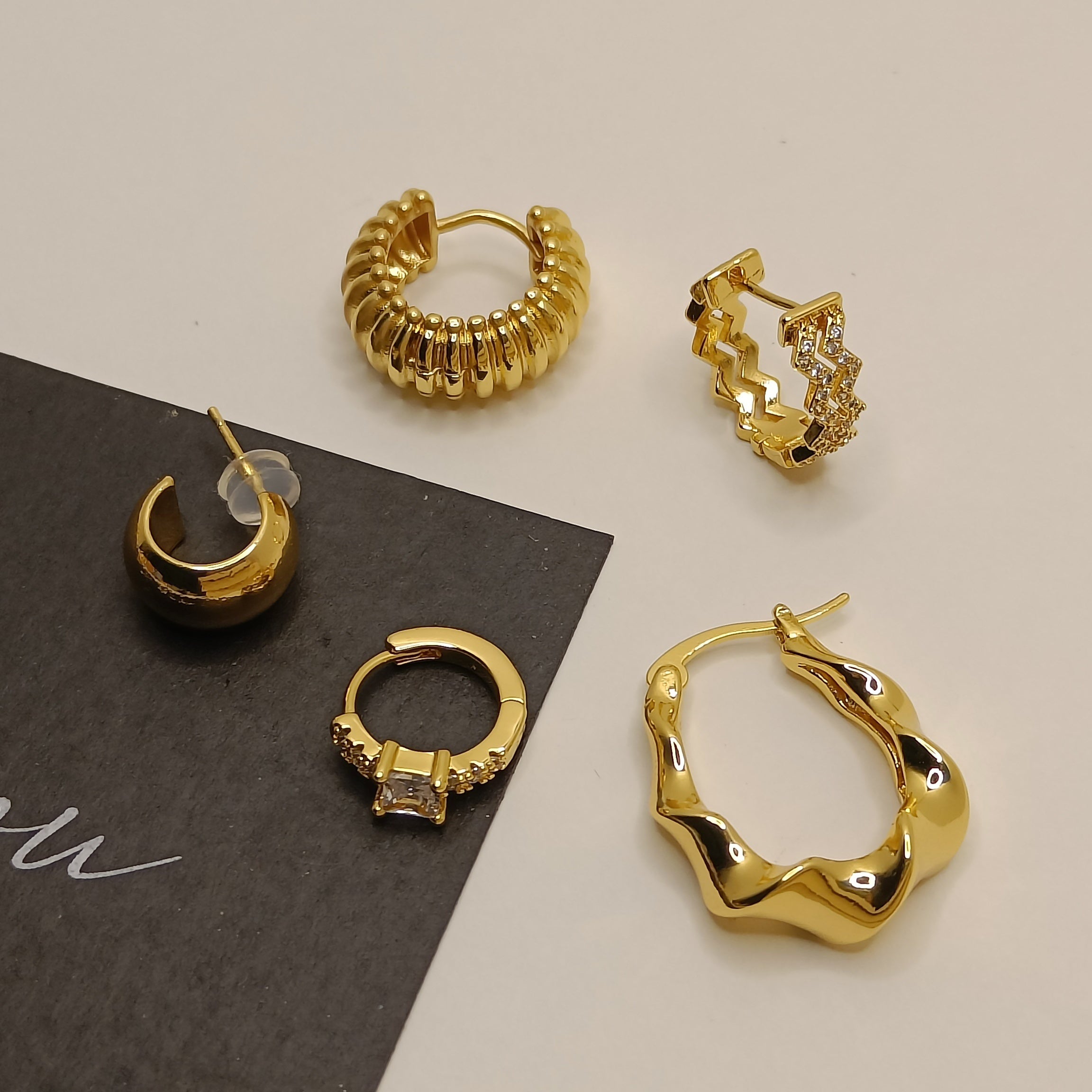 SERENITY BANGLE SET WITH EARRINGS-BUNDLE (SILVER/GOLD)