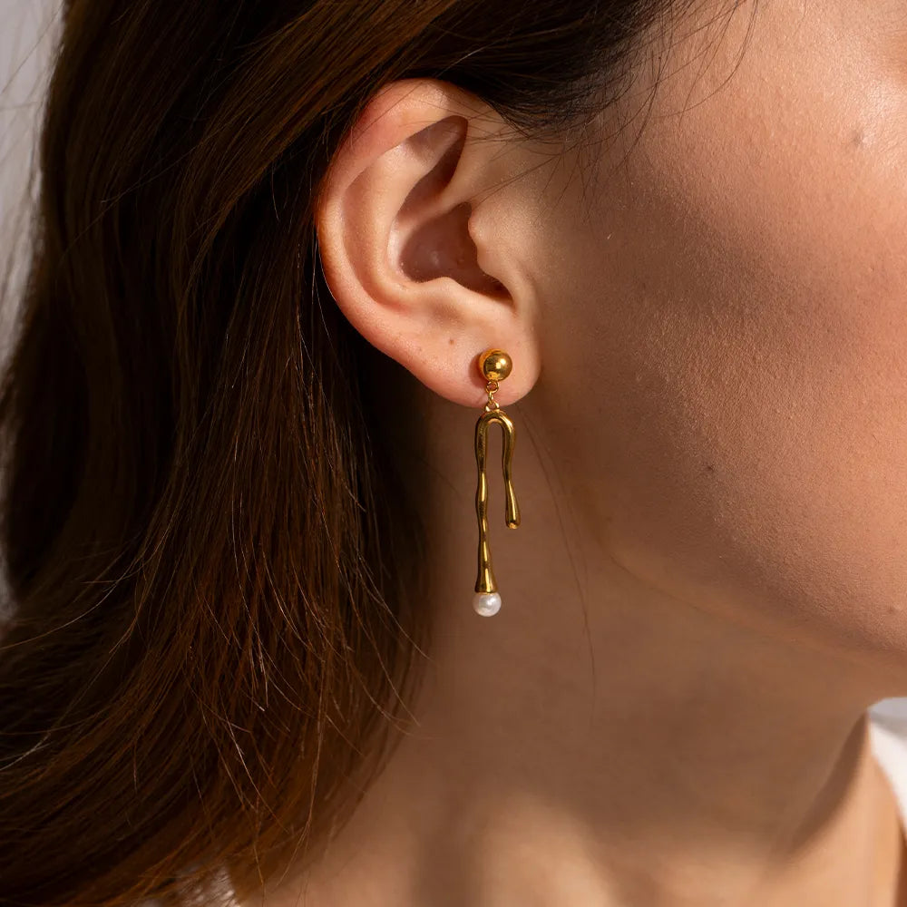 Mona Lisa Earrings
