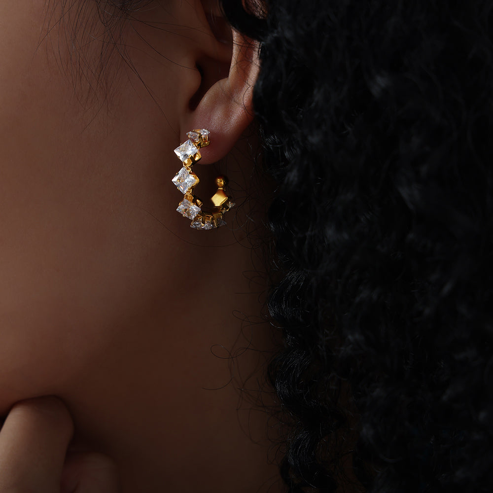 Luna Hoops