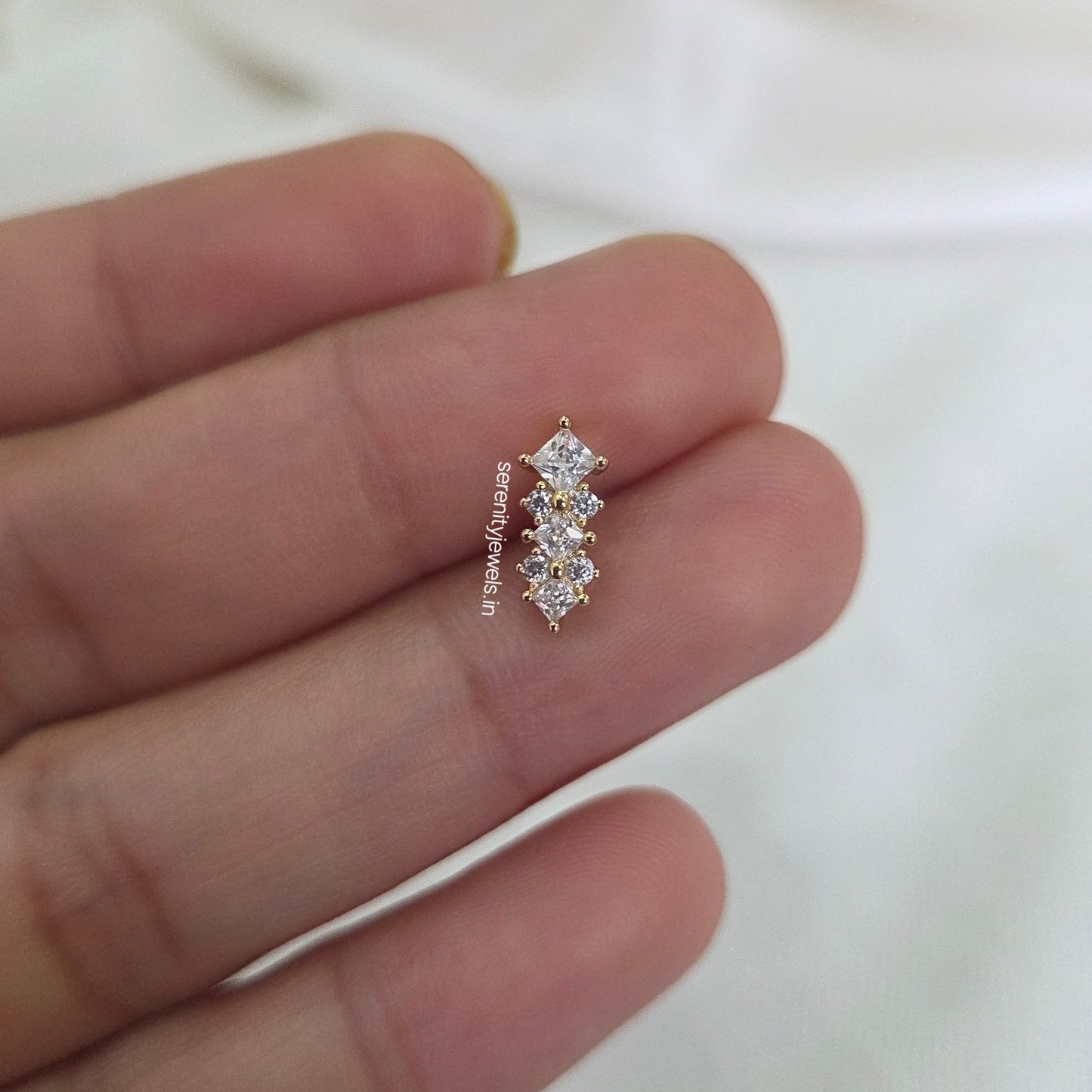 Nyx Flat Studs - PAIR