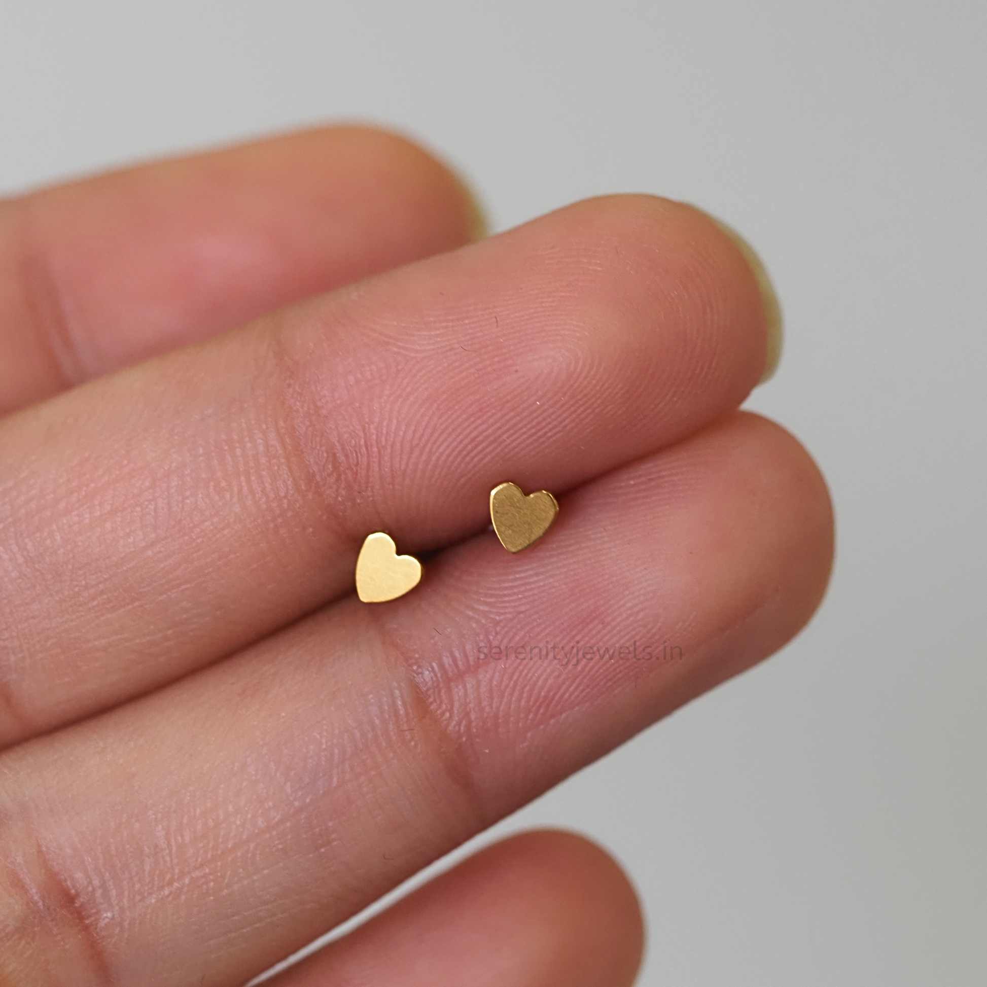 Simple Heart Flat Studs - PAIR