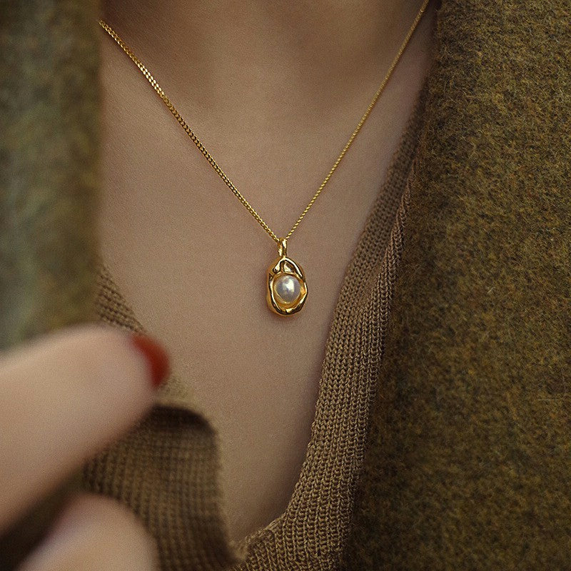 Pearl Nest Necklace