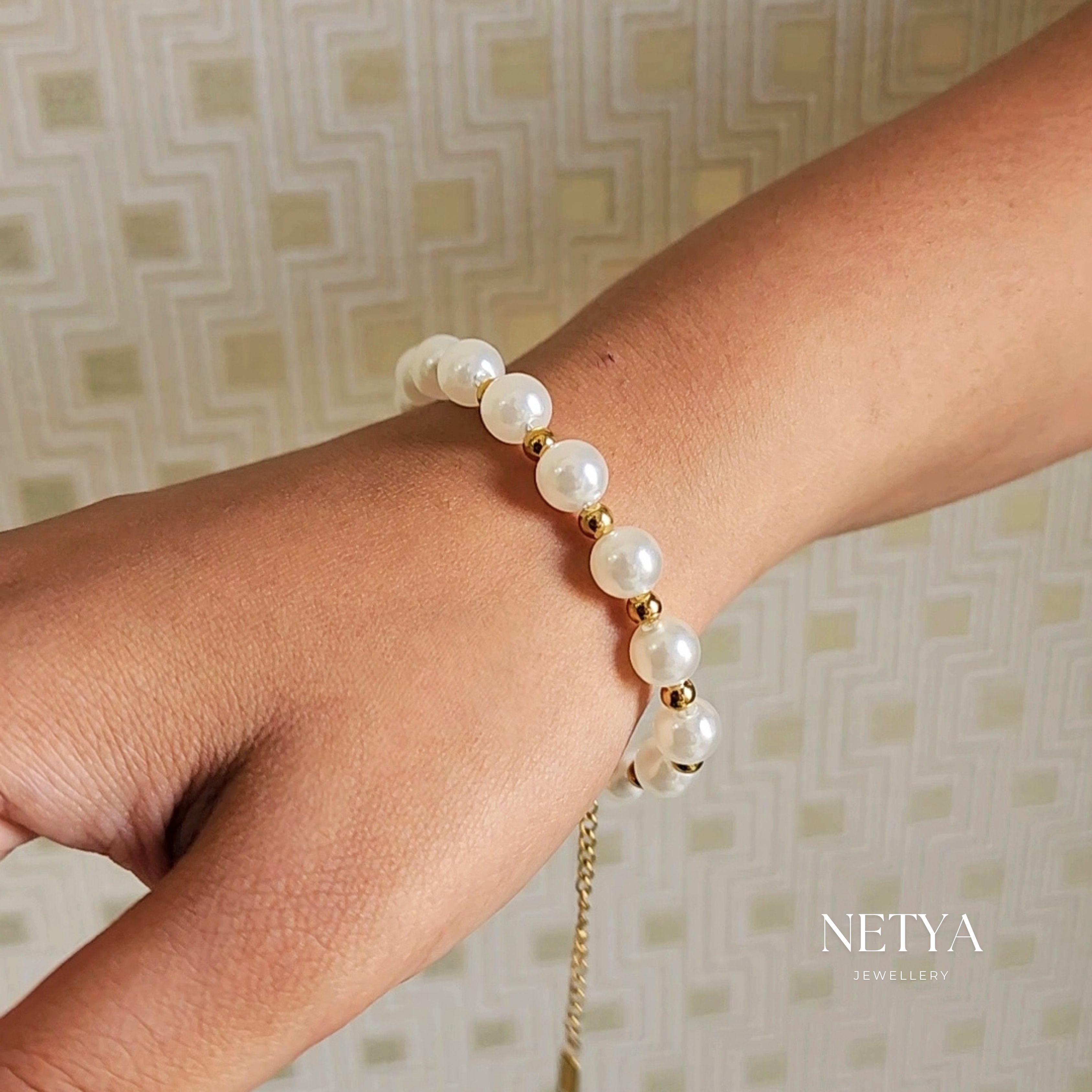 Jenna Pearl Bracelet