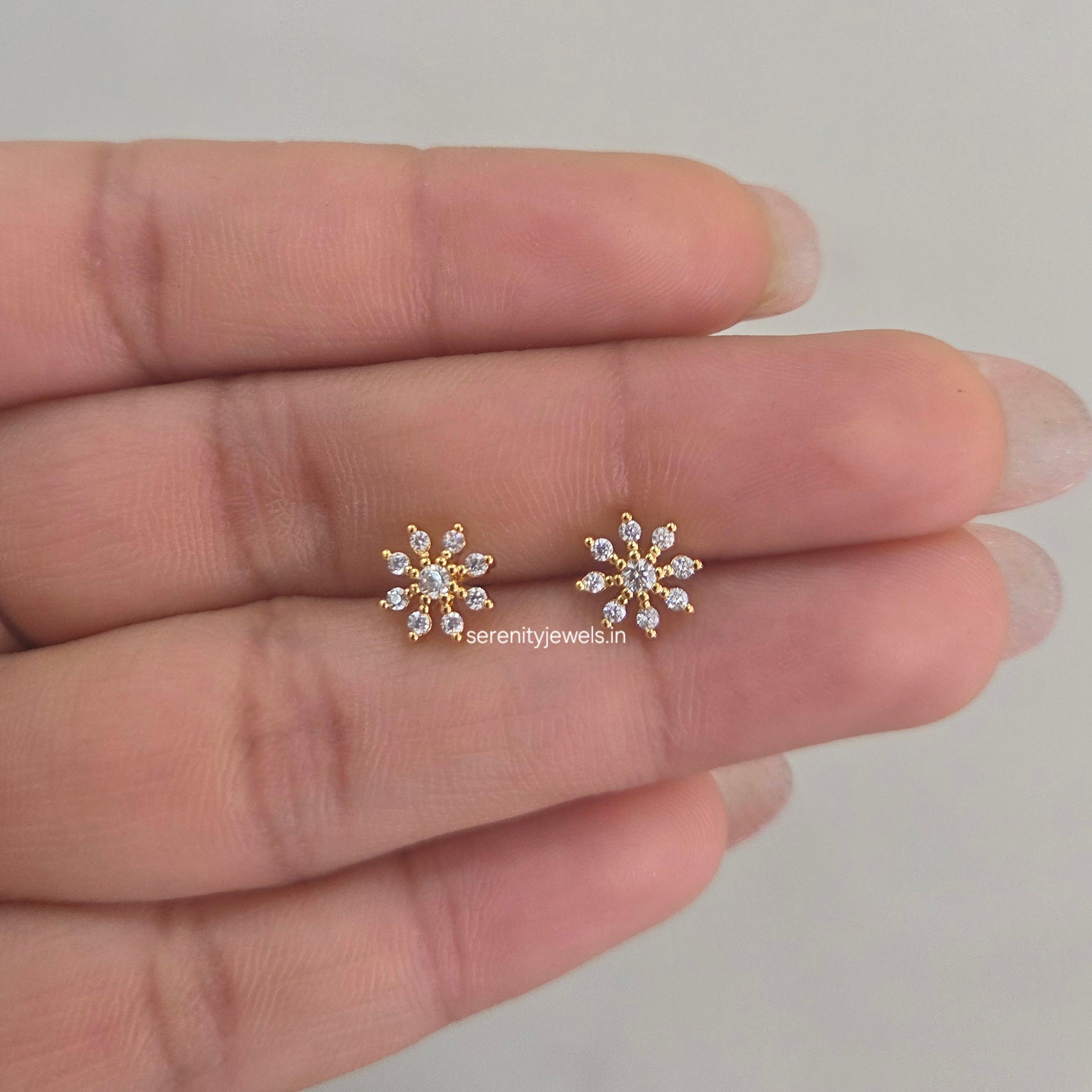 Snowflake Studs - PAIR