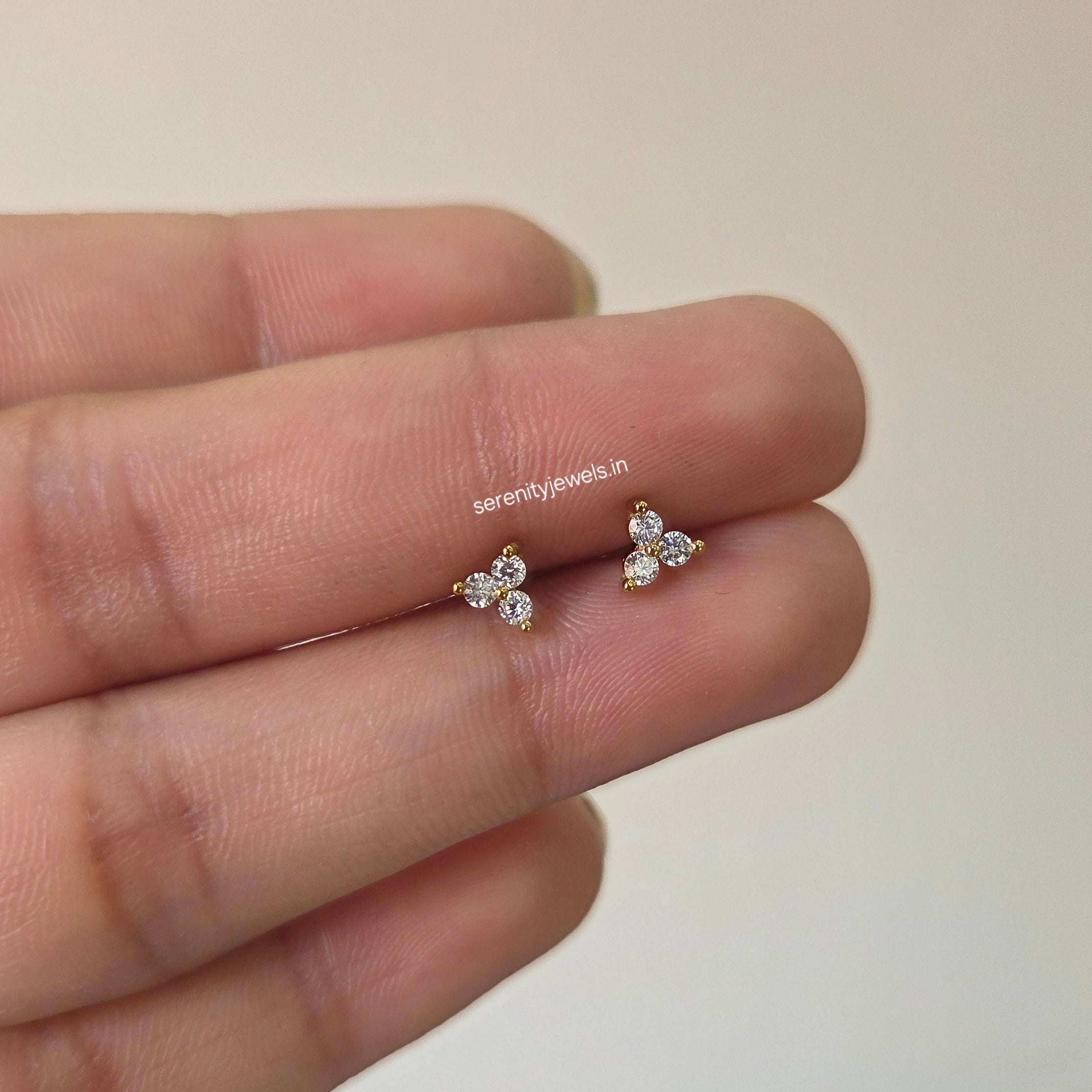 Siri Flat Studs - PAIR