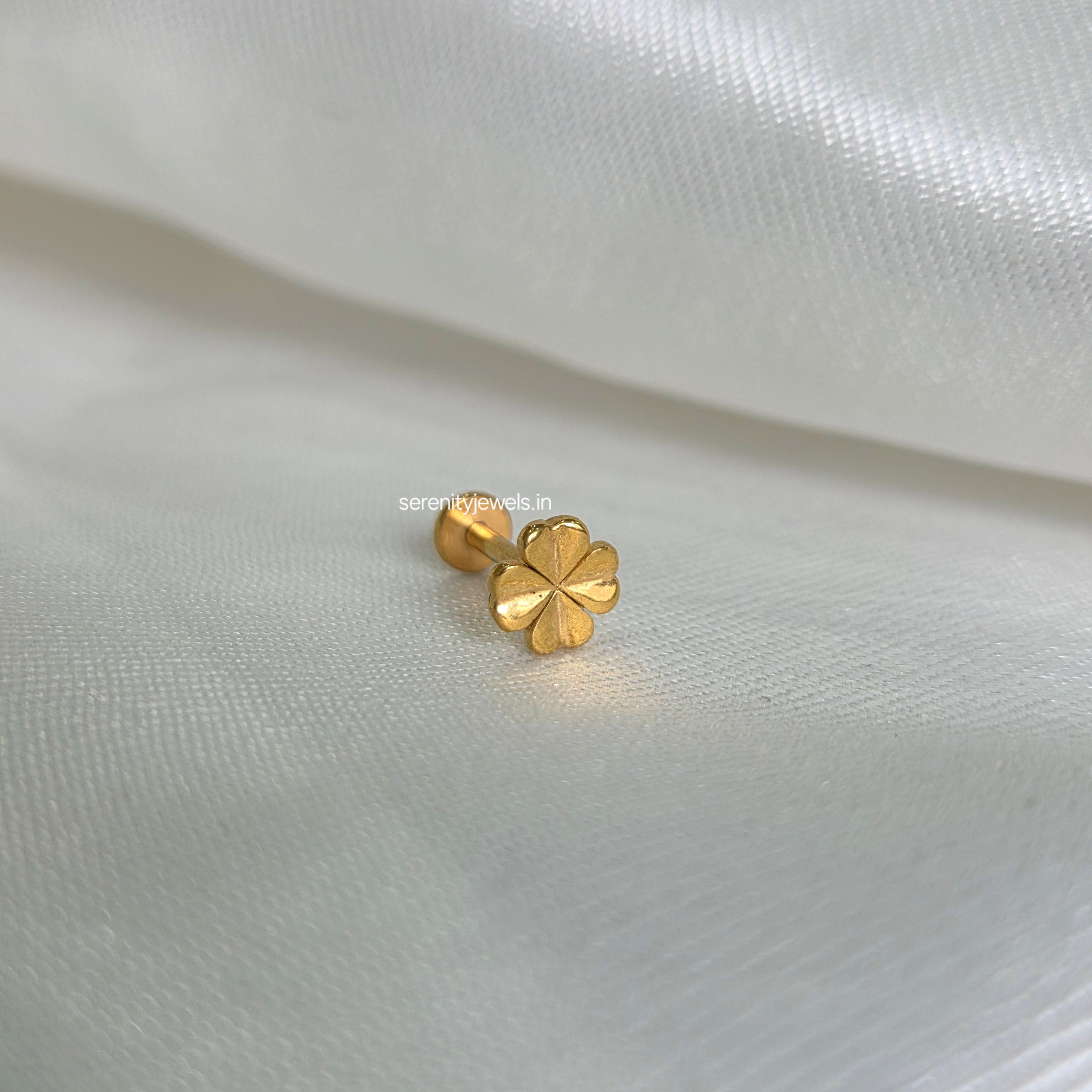 Clovera Flat Studs - PAIR