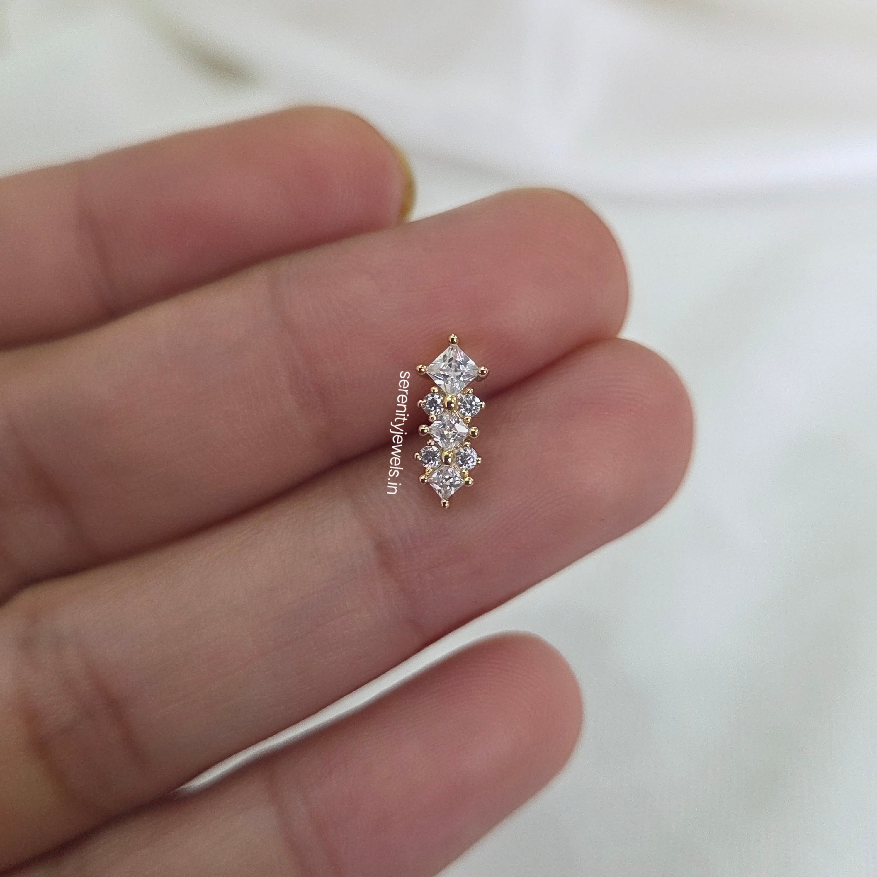 Nyx Flat Studs - PAIR