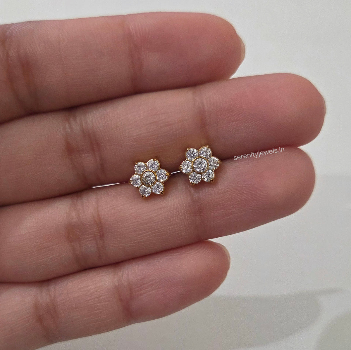 Gardenia Flat Studs - PAIR