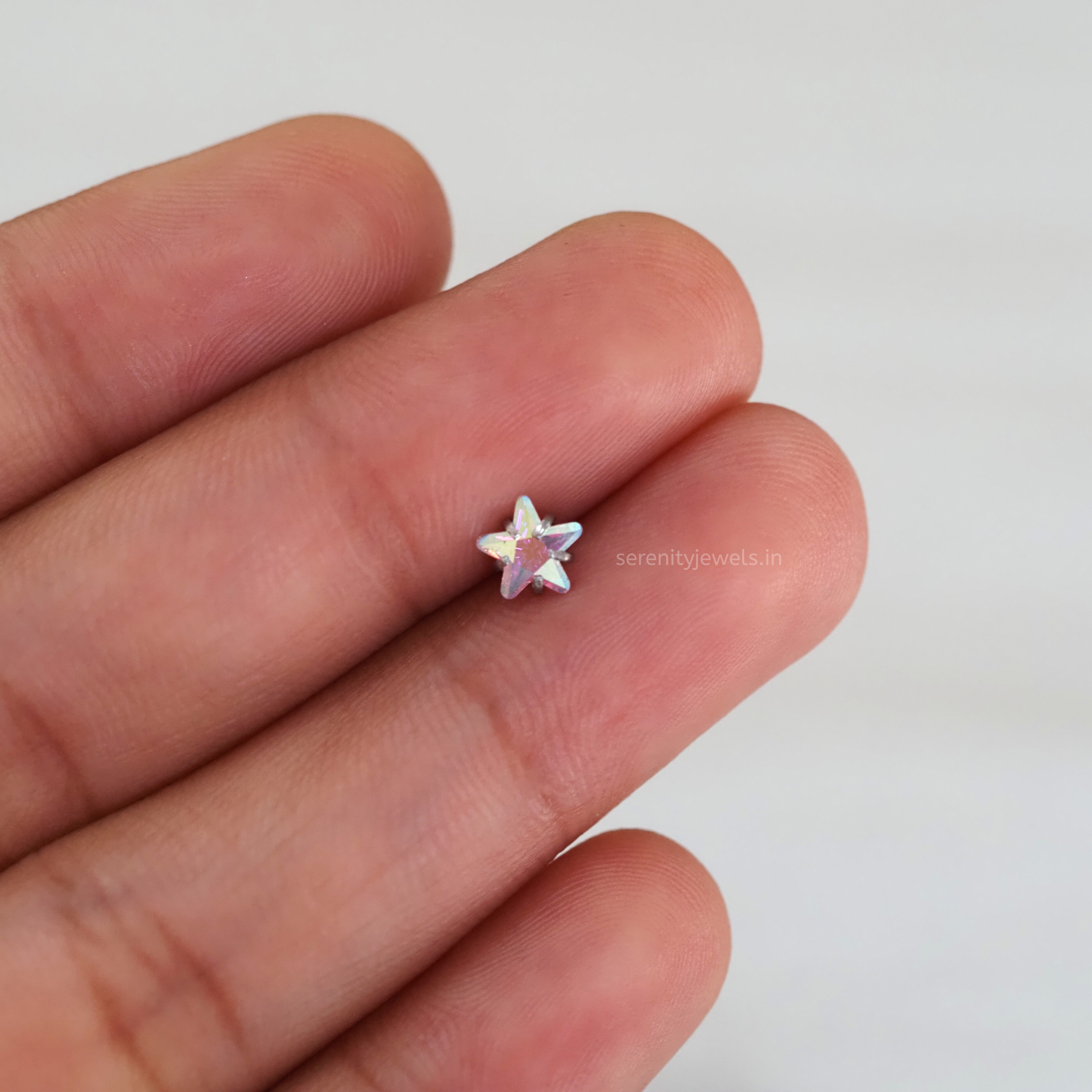 Noctora Solitaire Star Studs - Pair