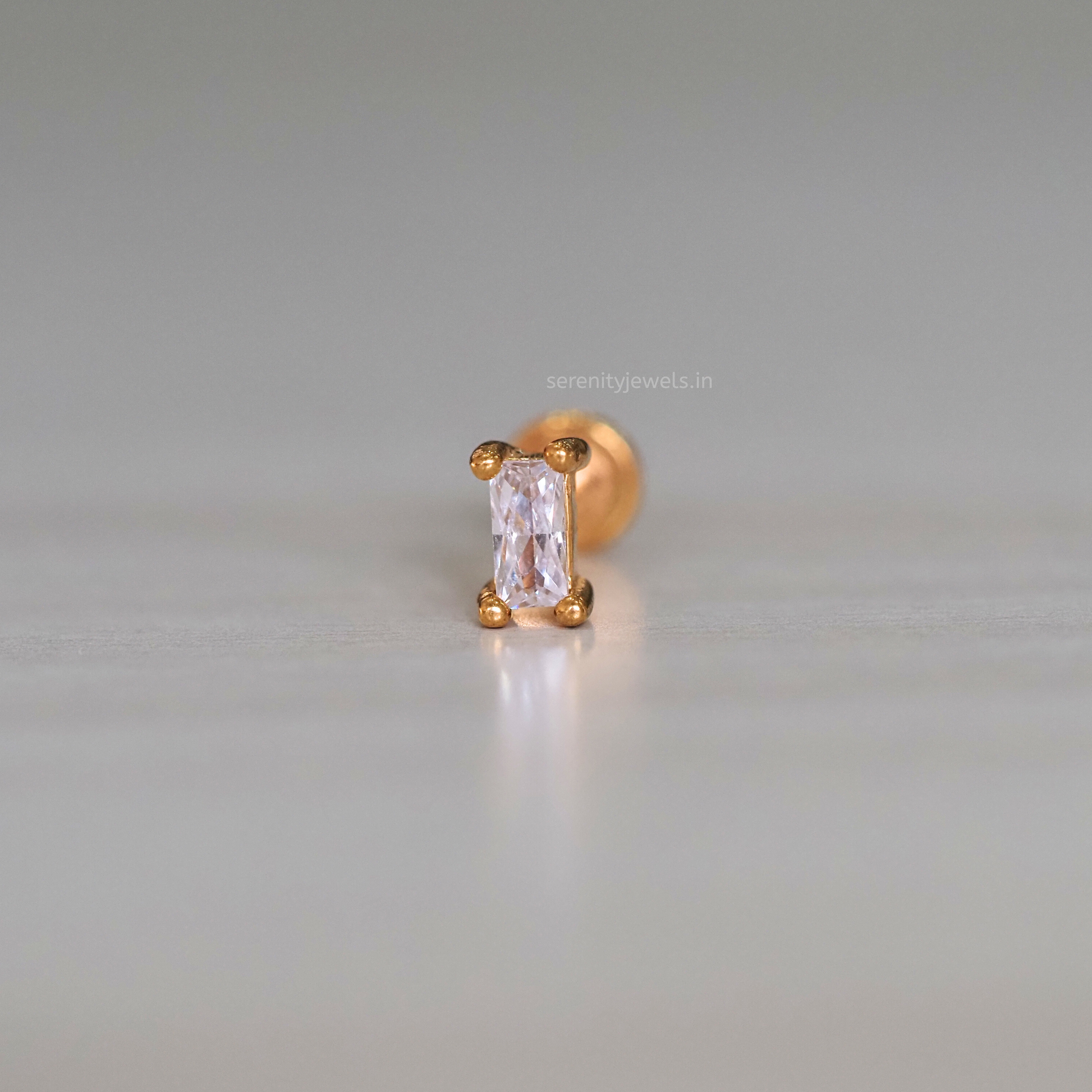 Emerald Solitarie Flat Studs - PAIR