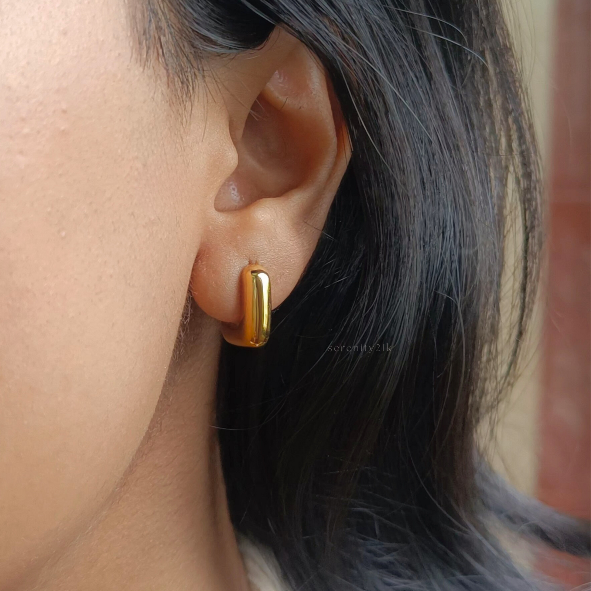 Aria Hoops
