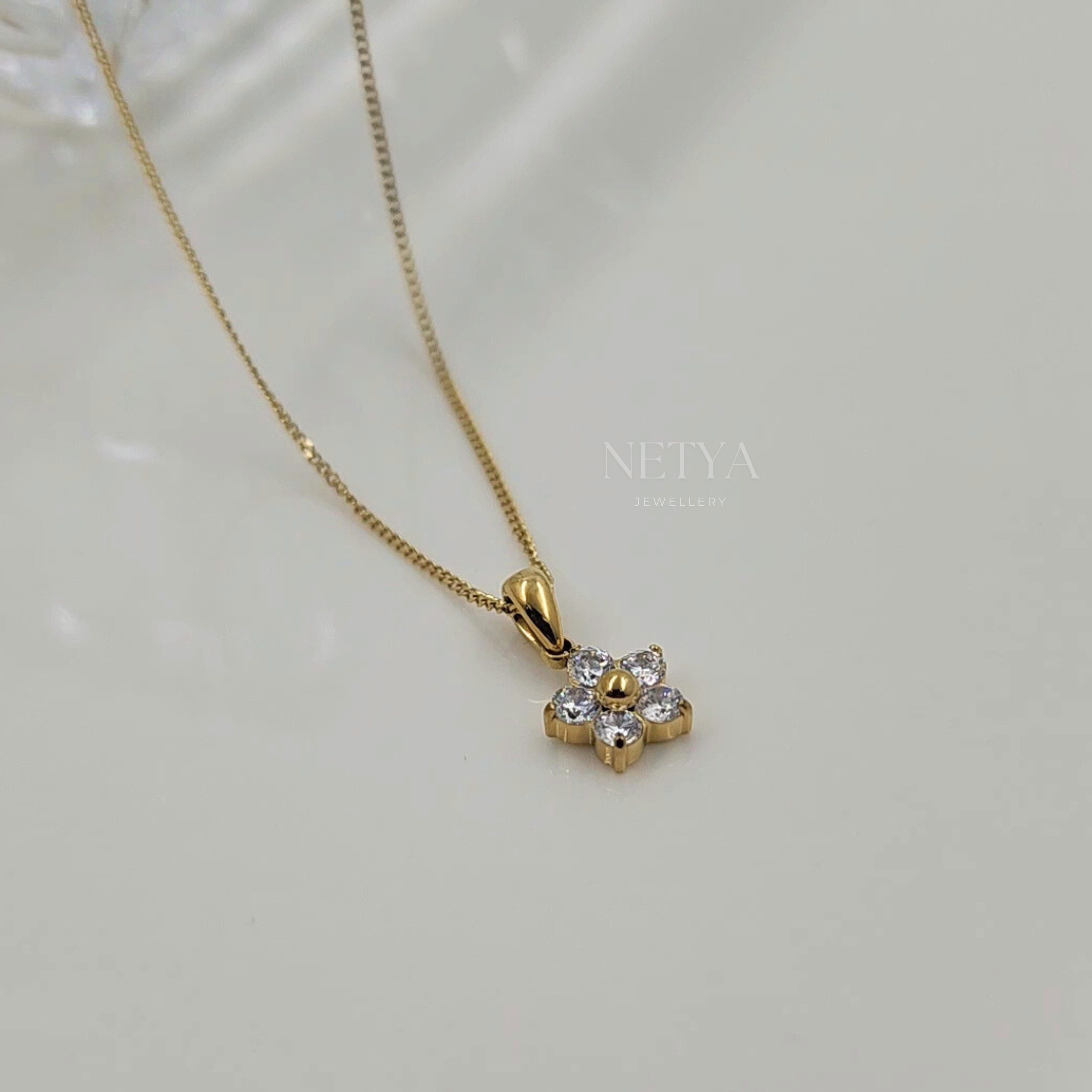 Flower Pendant Necklace