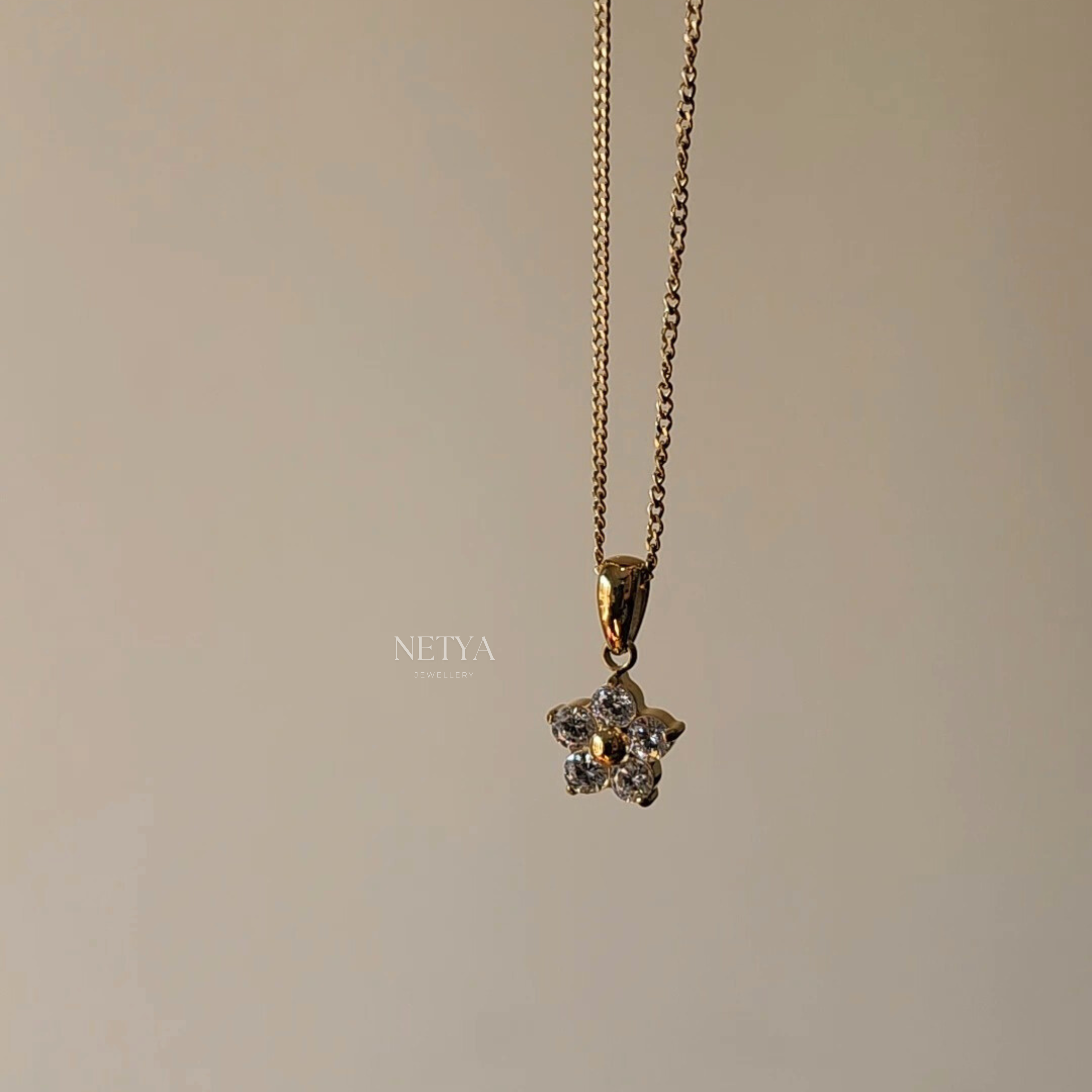Flower Pendant Necklace