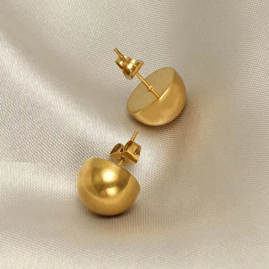 Molly Studs