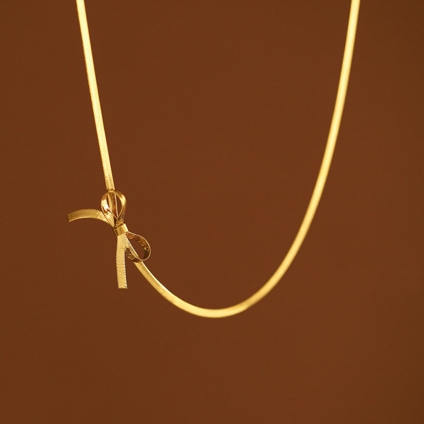 Bow Necklace