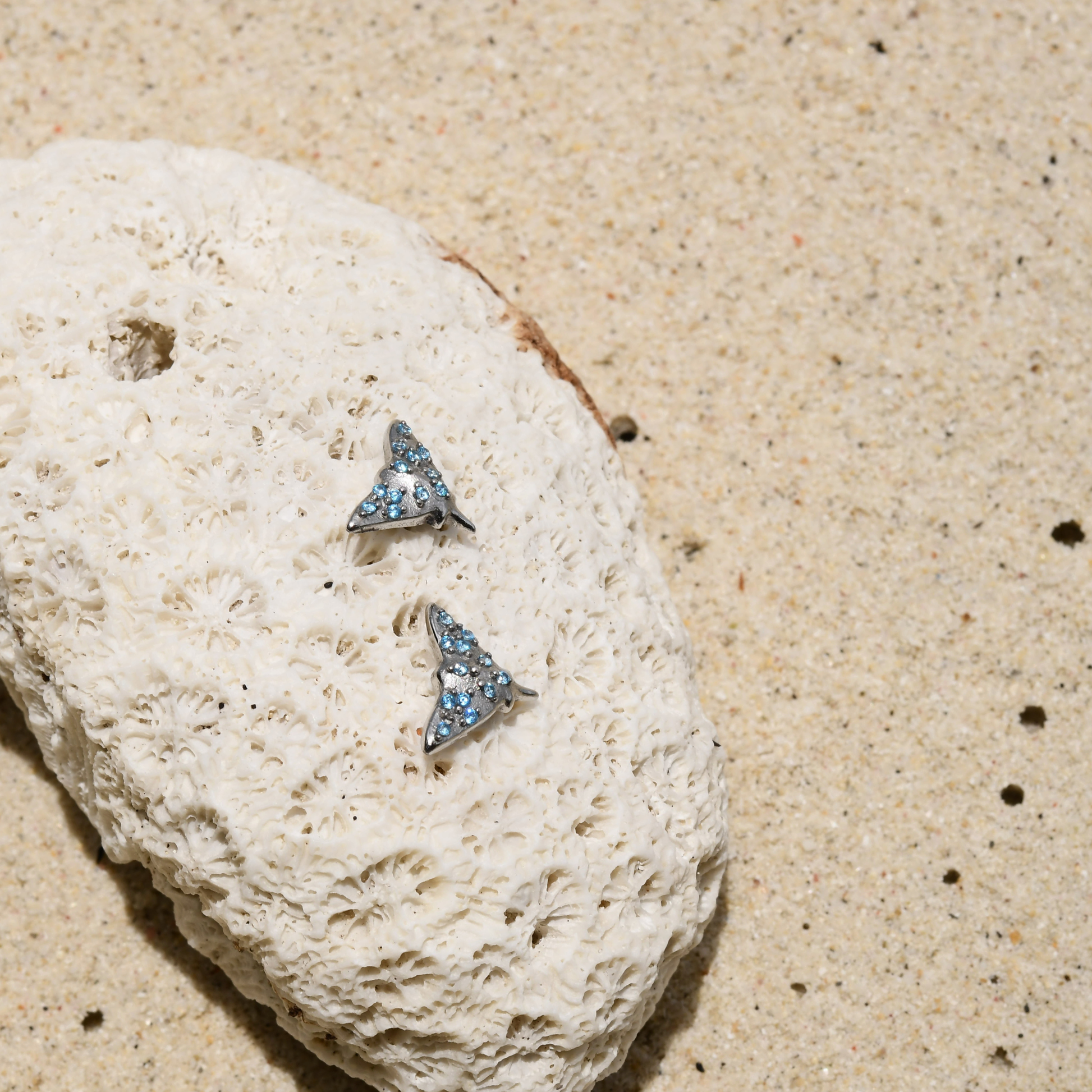 Spotted Eagle Ray Flat Studs - PAIR