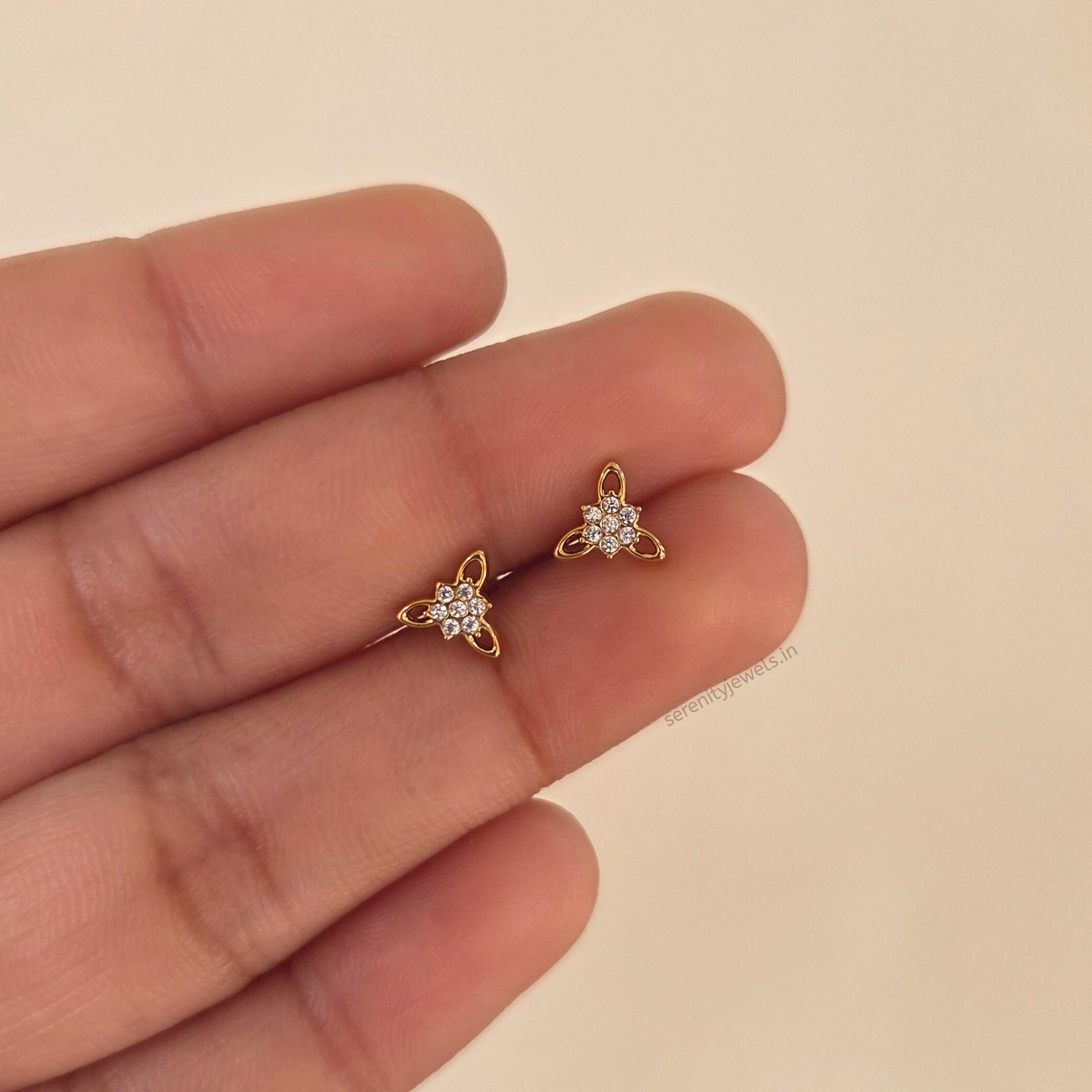 Triq Flat Studs - PAIR
