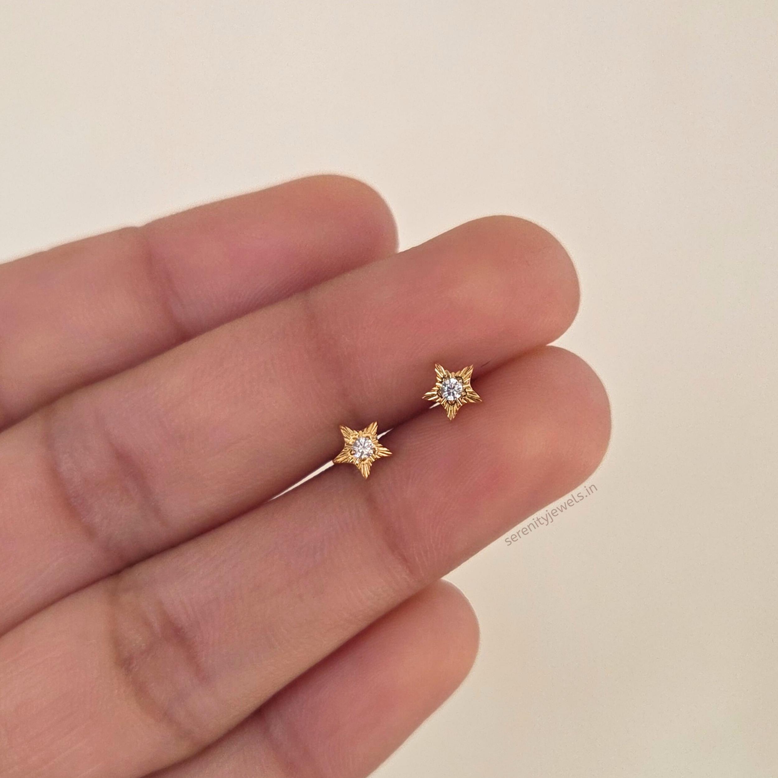 Cosma Star Flat Stud - PAIR