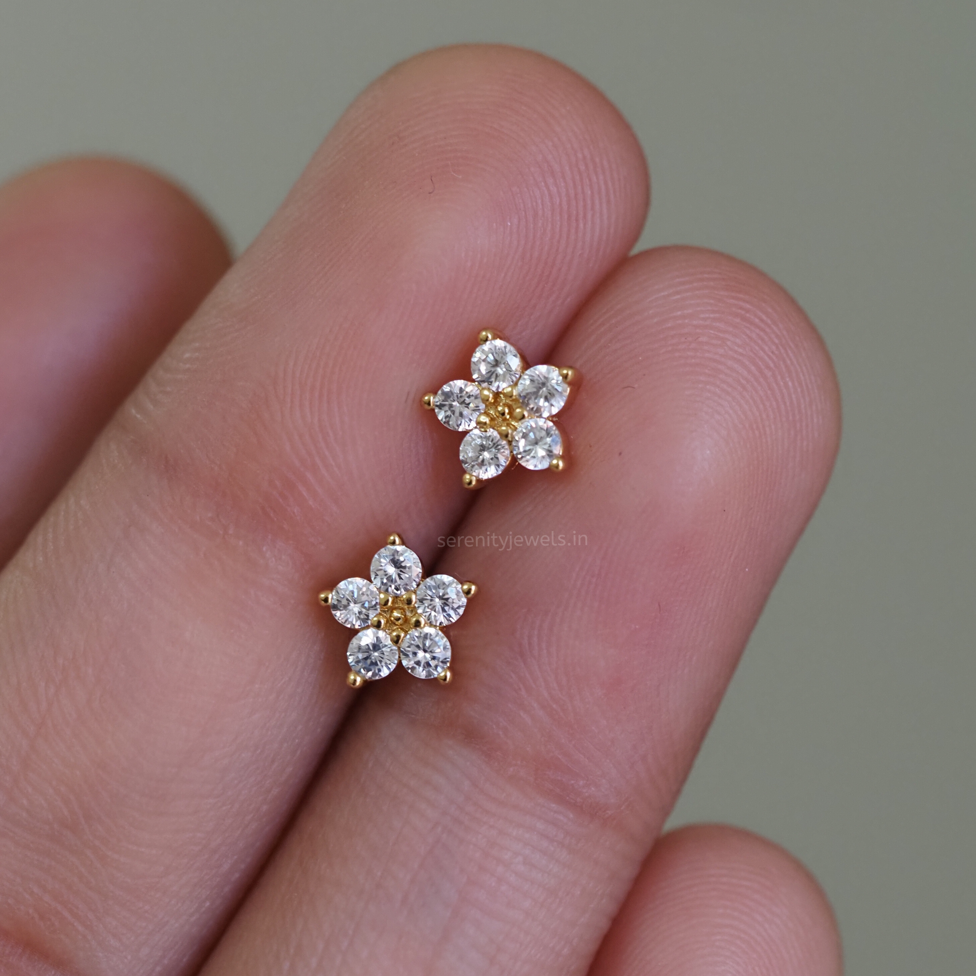 Neuve Flower Flat Studs - PAIR