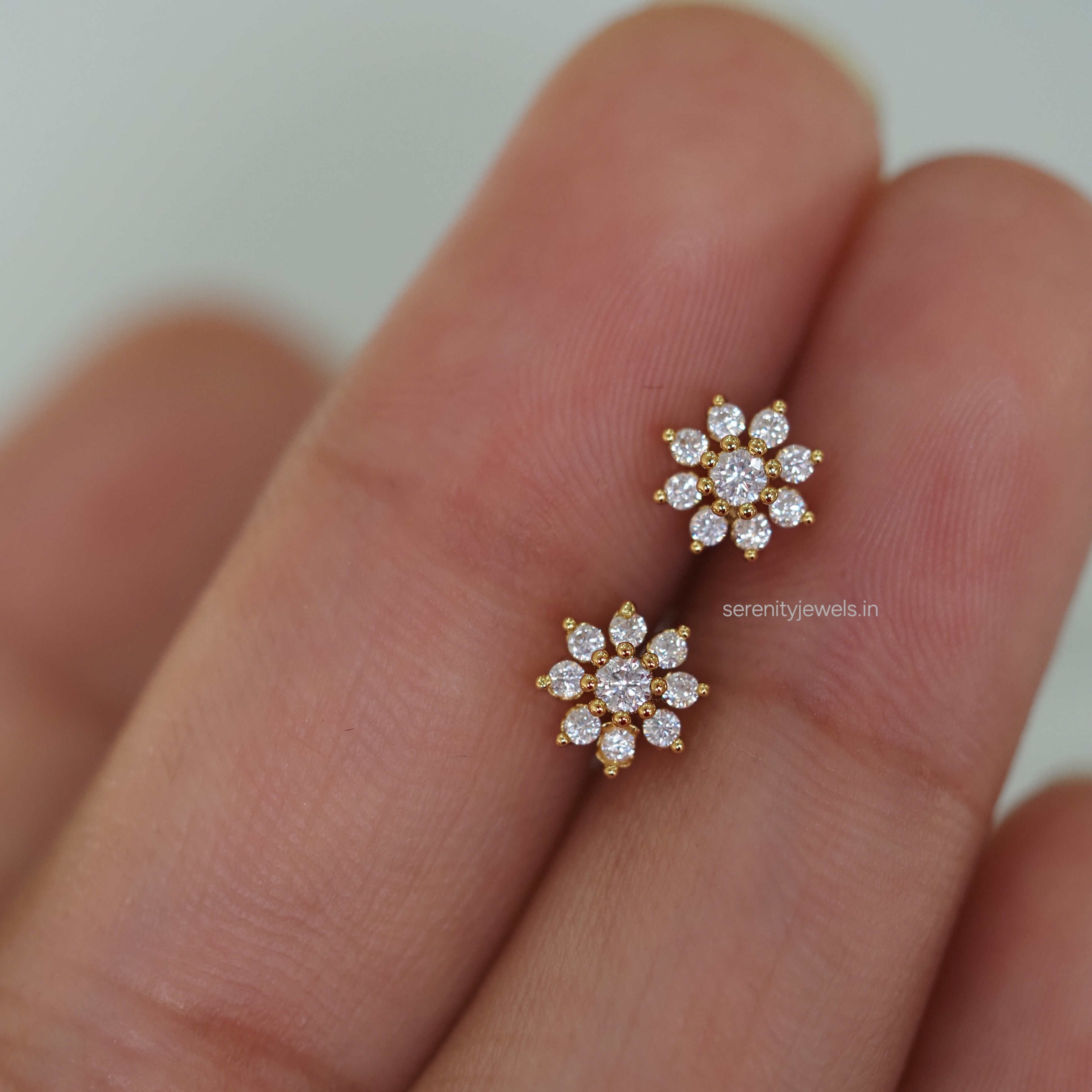 Sunflower studs - Pair