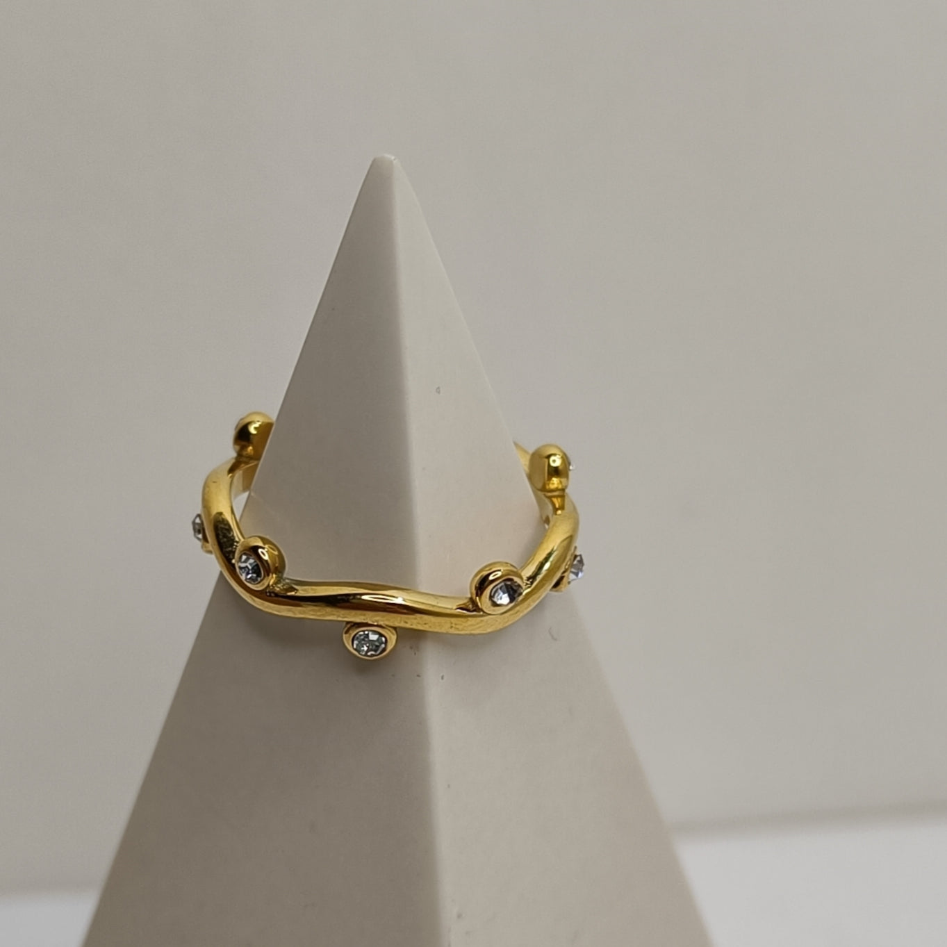 Renly Dainty Ring