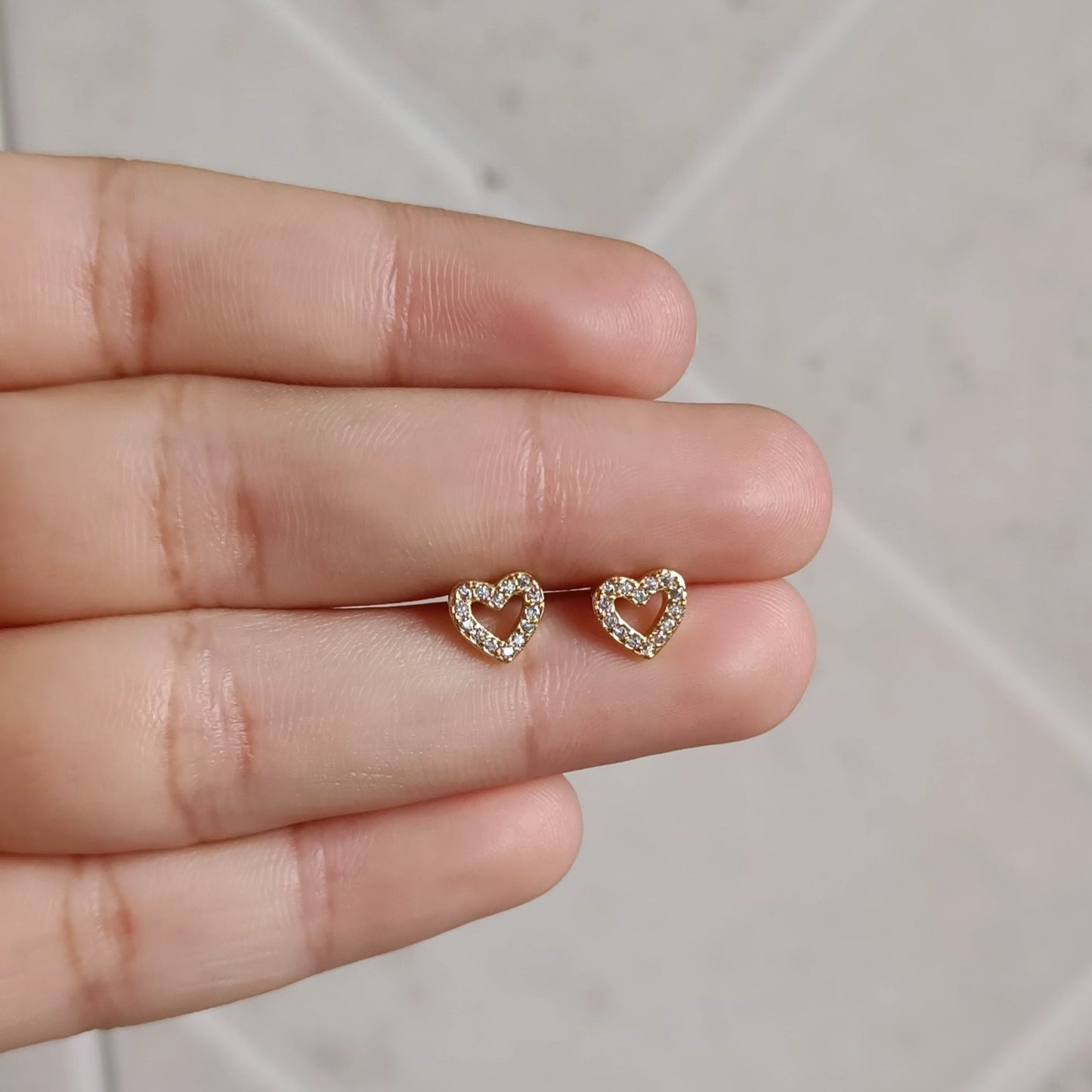 Heart studs - Pair